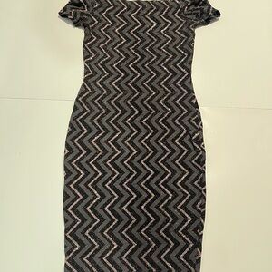 Windsor Black Gray & Gold Zigzag Midi Dress